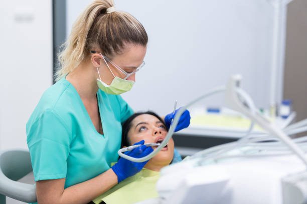 Best Tooth Infection Emergency Dentist  in Great Neck Plaza, NY